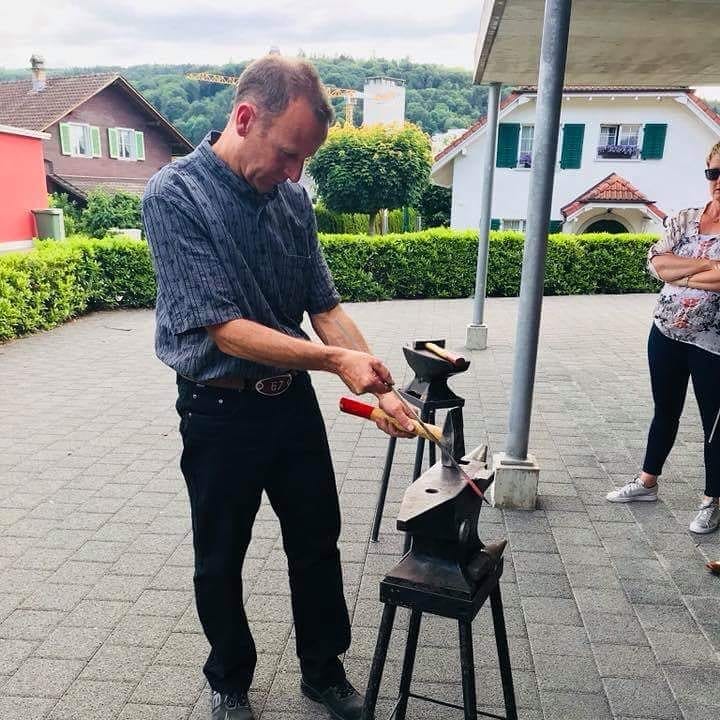 32468001_184910319012740_5194132331643797504_n